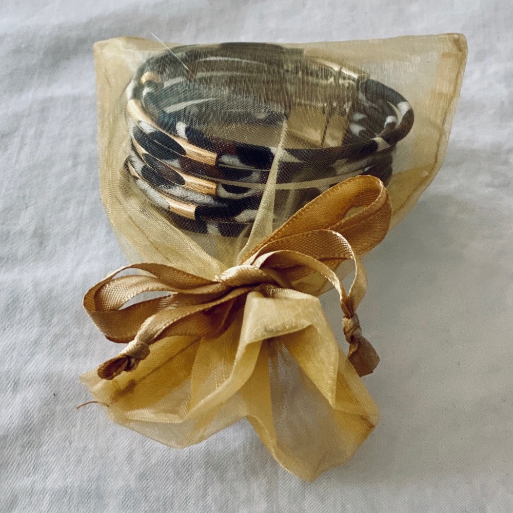 Leopard Wrap Cuff/Bracelet ~ Magnetic Clasp - Picture 2 of 6